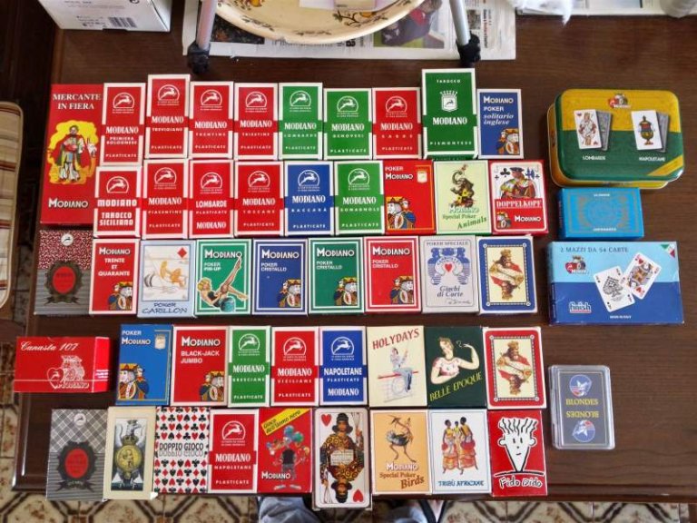 Un Gioco Con Le Carte Varietà Della Scopa